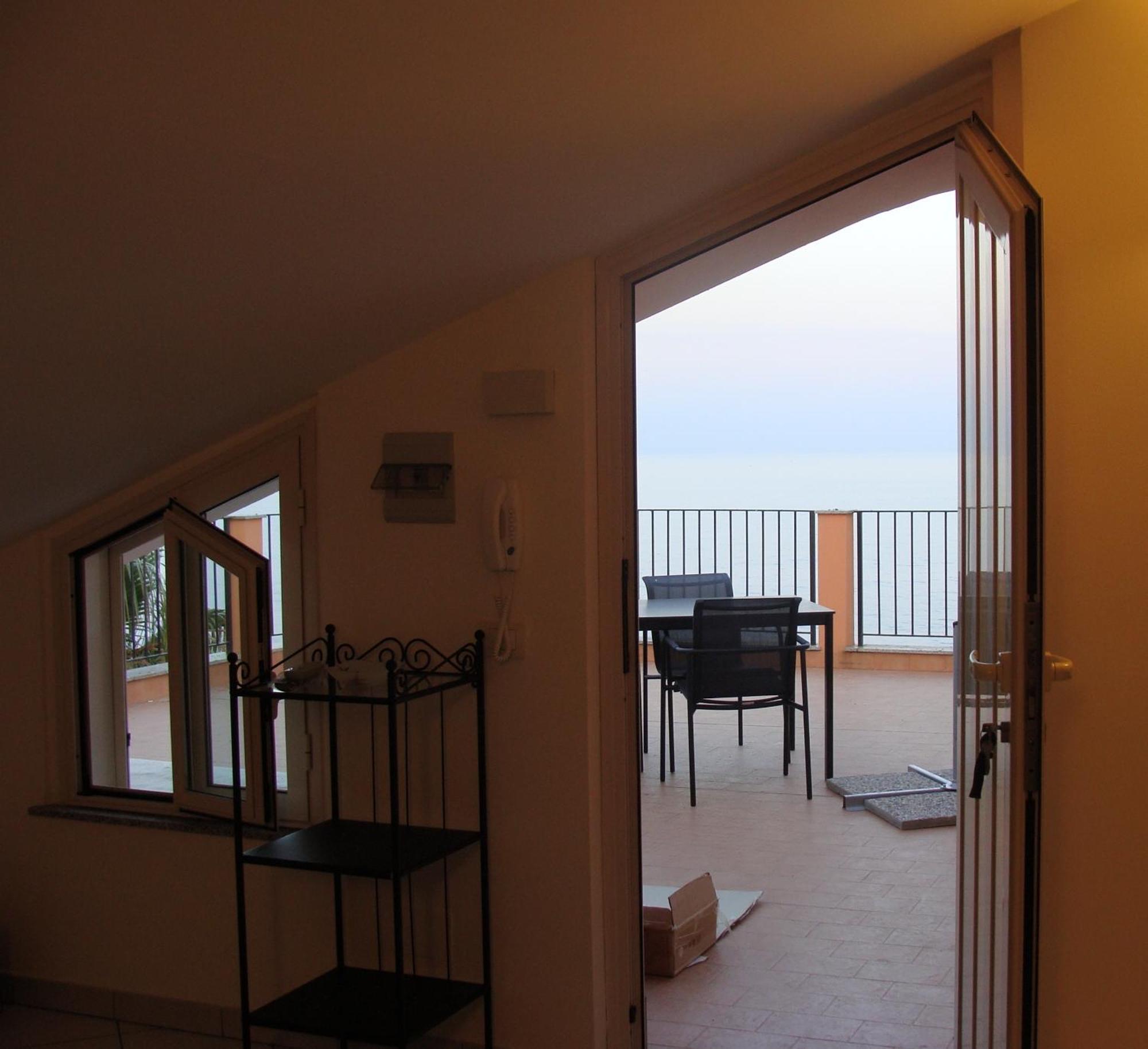 Case Vacanza Alega Mare Nizza di Sicilia Camera foto