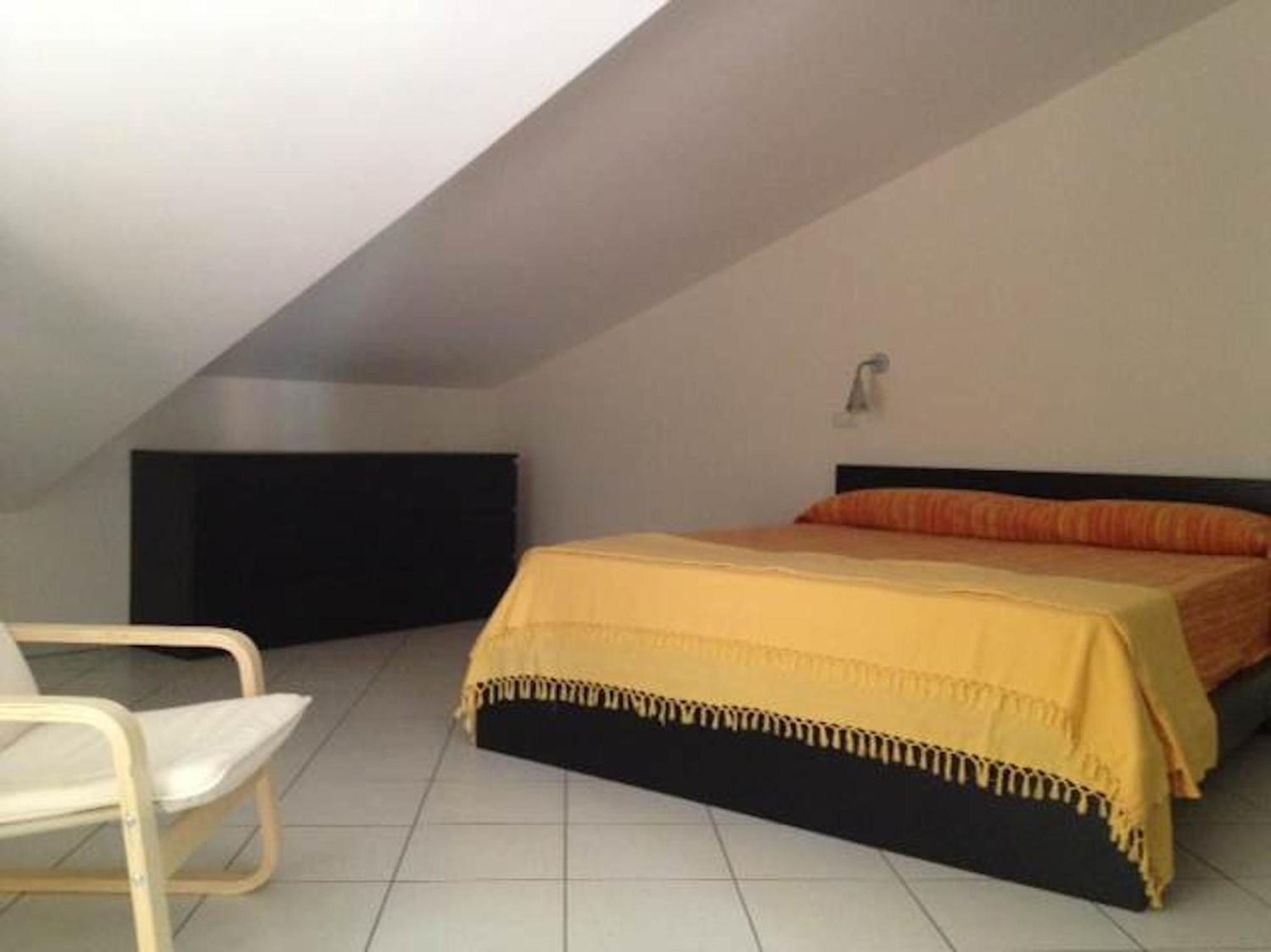 Case Vacanza Alega Mare Nizza di Sicilia Camera foto