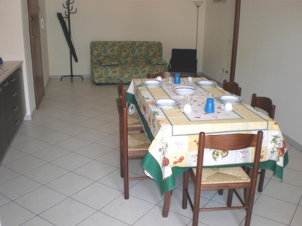 Case Vacanza Alega Mare Nizza di Sicilia Camera foto